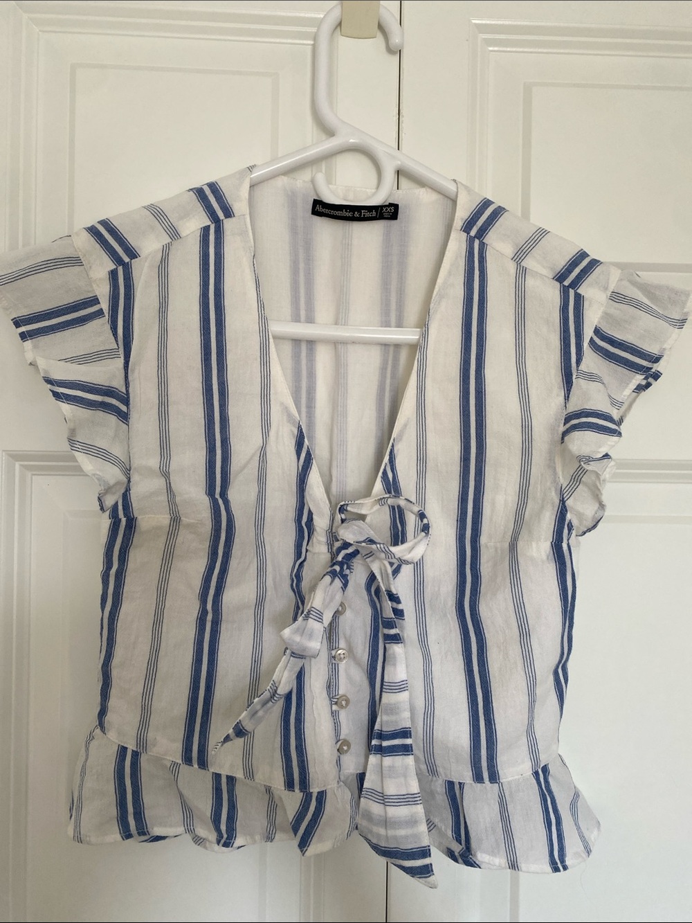 Abercrombie & Fitch White and Blue Striped Tie-Front Ruffle Sleeve Top